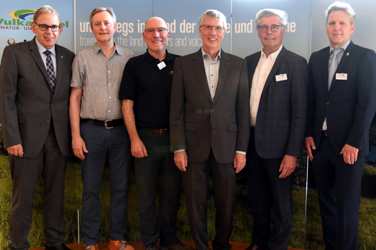 Staatssekretär Dr. Erwin Manz, Ministerium für Klimaschutz, Umwelt, Energie und Mobilität Rheinland-Pfalz  bei seinem Besuch anlässlich der Geschäftsführertagung des Verbandes der Deutschen Naturparke (VDN) in Daun 