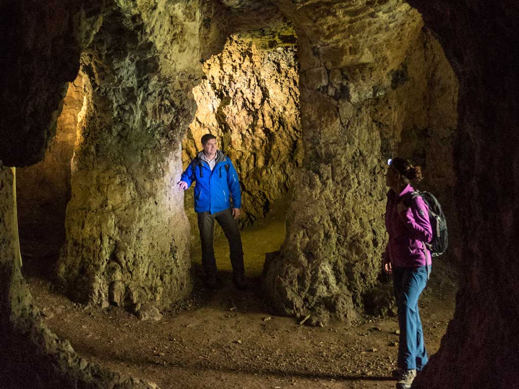 Buchenlochhöhle am  Felsenpfad